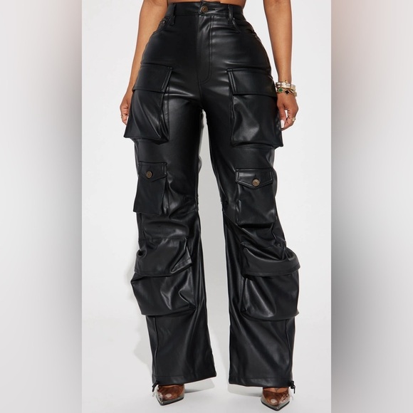 FashionNova City Is Mine Faux Leather Cargo Pant - Black XL - Picture 3 of 8